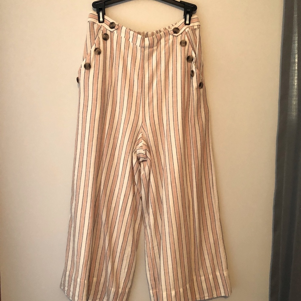American Eagle capris